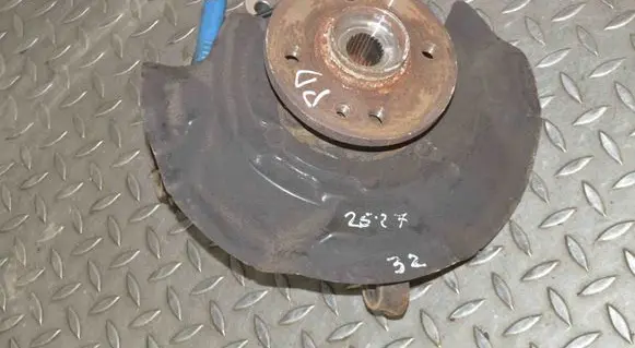 Mini One - Cooper Coupe R56 Front wheel hub