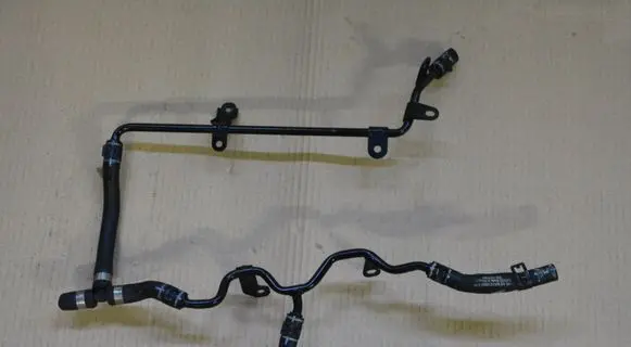 Volkswagen Polo V 6R Engine coolant pipe/hose 04B121070 04B121070A