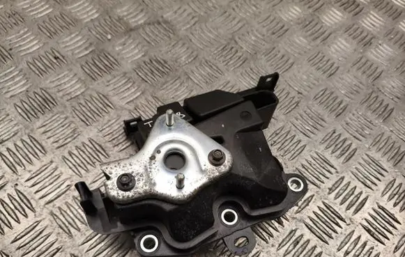 Toyota Prius (XV60) Oil breather separator 1221124020