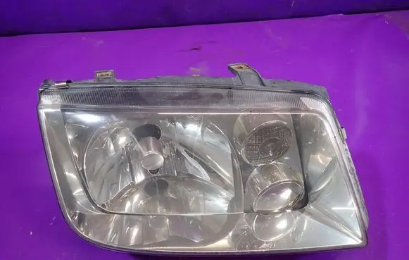 Volkswagen Bora Headlight/headlamp 