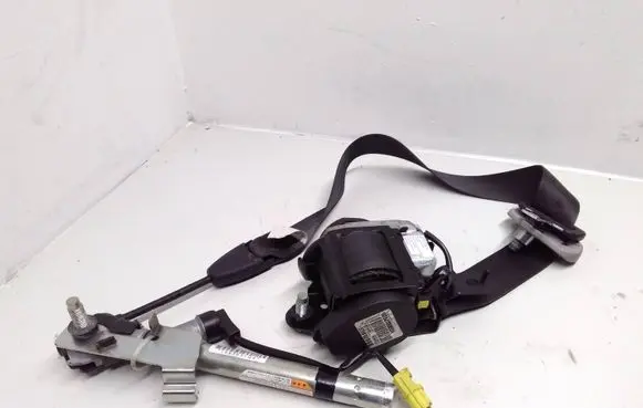 Honda CR-V Front seatbelt 81450SWWE0 608200000A A81450SWWE0B