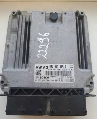 Skoda Superb B8 (3V) Engine control unit/module 04L907309R 0281031066