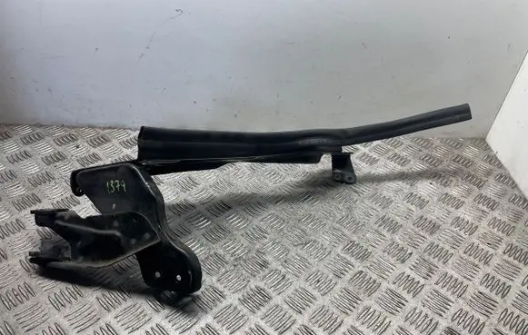Mercedes-Benz C W204 Headlight/headlamp mounting bracket A2046201291