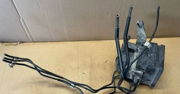 Mazda 3 I ABS Pump 3M512C405HA 10096001153