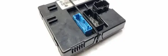 Audi A8 S8 D3 4E Central body control module 4E09072890