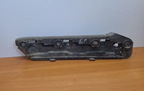 Volkswagen Caddy Front bumper mounting bracket