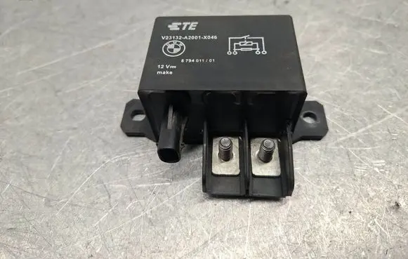 BMW X5 F15 Coolant fan relay 8794011 879401101