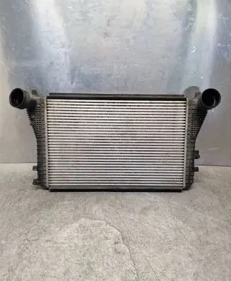 Skoda Octavia Mk2 (1Z) Intercooler radiator 1K0145803L