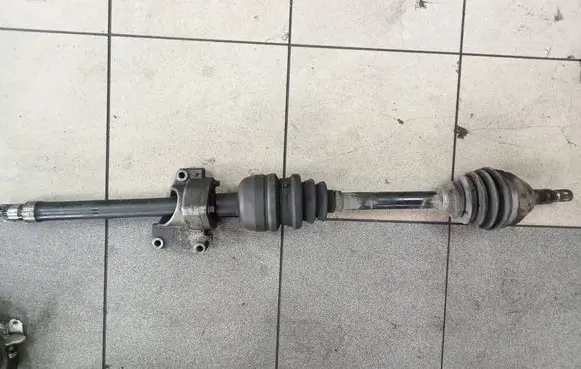 Opel Astra H Front driveshaft 0000