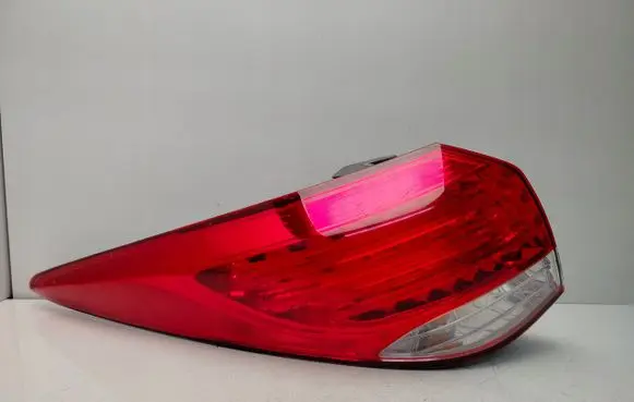 Hyundai i40 Rear/tail lights 924013Z0