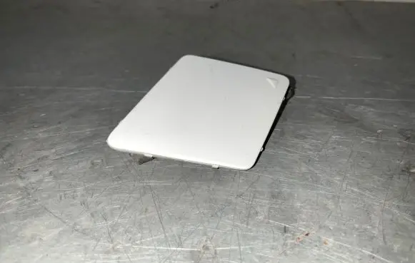 BMW 5 F10 F11 Front tow hook cap/cover 7200717