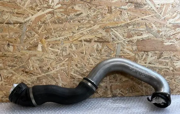 BMW 5 E60 E61 Intercooler hose/pipe 11617790102 779010203 7790102