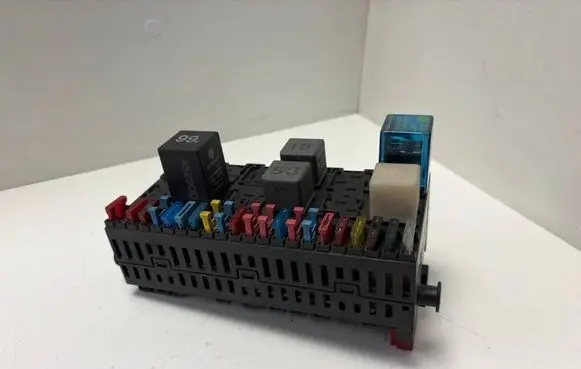 Volkswagen Transporter - Caravelle T4 Fuse box set 357937039