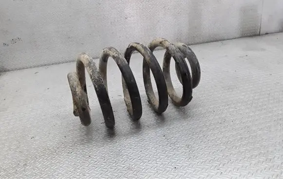 Mercedes-Benz Vito Viano W638 Rear coil spring