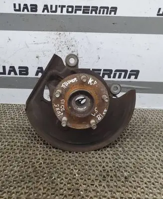 Nissan Juke I F15 Front wheel hub