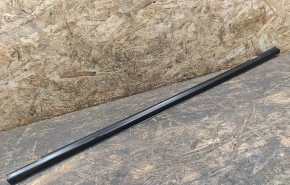 Suzuki Liana Front door glass trim molding