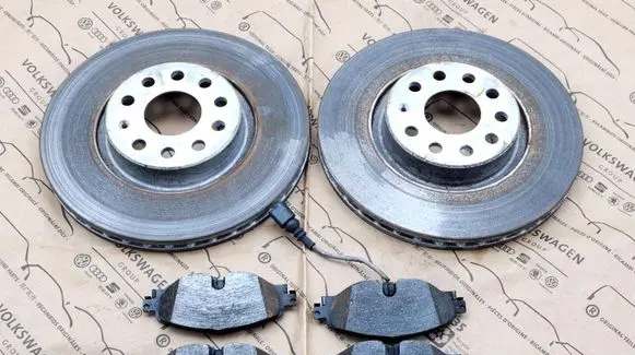 Volkswagen PASSAT B8 Brake discs and calipers set 1K0615301AA