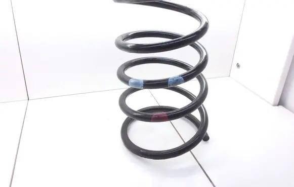 Nissan X-Trail T30 Rear coil spring