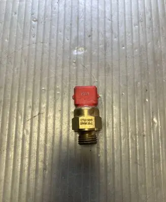BMW X5 E53 Coolant temperature sensor 1741900 BMW35C
