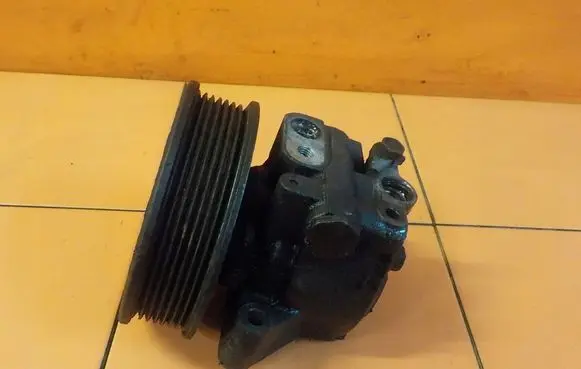 Ford Transit Power steering pump 6C113A696BB 45T1