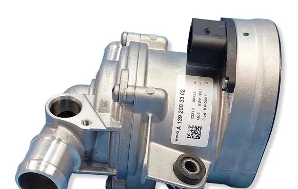 Mercedes-Benz A W177 AMG Water pump AMG451AMG45 A1392003302 AMG45AMG45