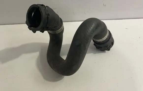 BMW 7 E65 E66 Engine coolant pipe/hose 8377701