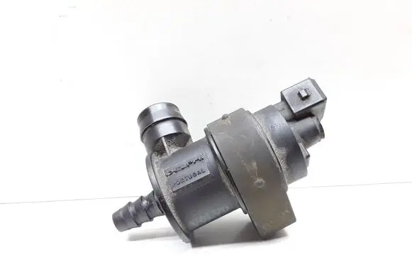 Volvo S80 Valve vacuum 31104896