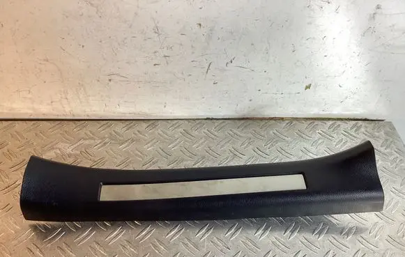 Lexus RX 450H Rear sill trim cover 6794048090