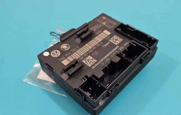 Seat Alhambra (Mk2) Central body control module 7N0959792E IMPRK1435639
