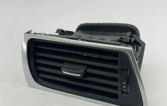 Audi A7 S7 4G Dashboard side air vent grill/cover trim 4G8820901