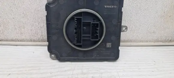 Volvo XC60 Headlight ballast module Xenon 31427787