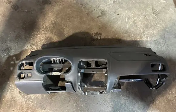Volkswagen Polo V 6R Dashboard 6R1857004A GE67