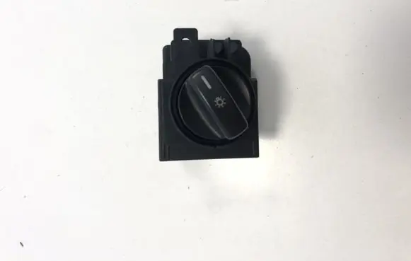 Mercedes-Benz A W169 Light switch 1695451704 32220501