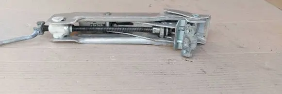 Audi A4 S4 B7 8E 8H Lift Jack 8E0011031M