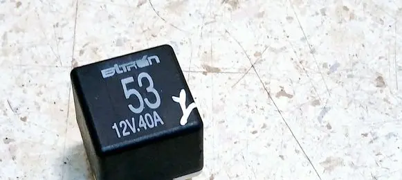 Volkswagen Golf V Other relay 141951253B
