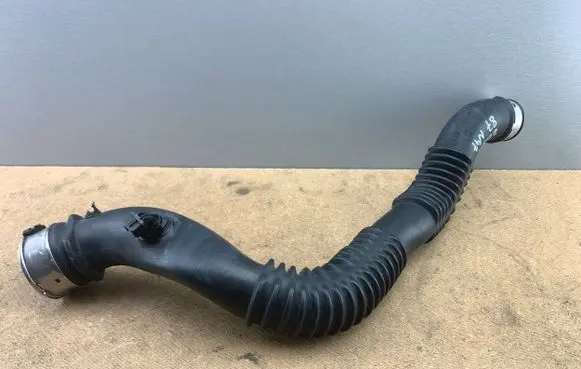 BMW 1 E81 E87 Intercooler hose/pipe 11617797481 7797481