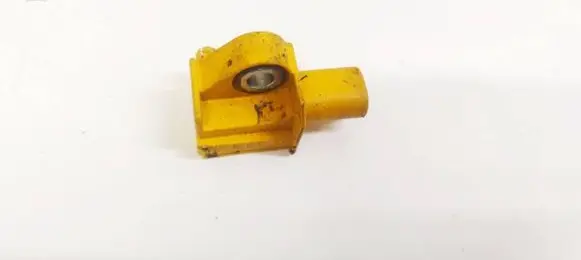 Mercedes-Benz E W212 Airbag deployment crash/impact sensor A2128210351 5WK44109