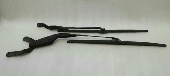 Mercedes-Benz CLS AMG C219 Front wiper blade arm A2118200344 A2118200444