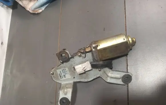 Rear window wiper motor