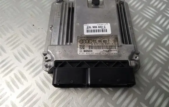 Audi A4 S4 B8 8K Engine control unit/module ECU 03L906022C