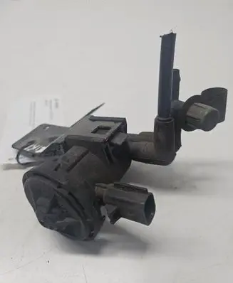 Chrysler Pacifica Vacuum valve 04669569