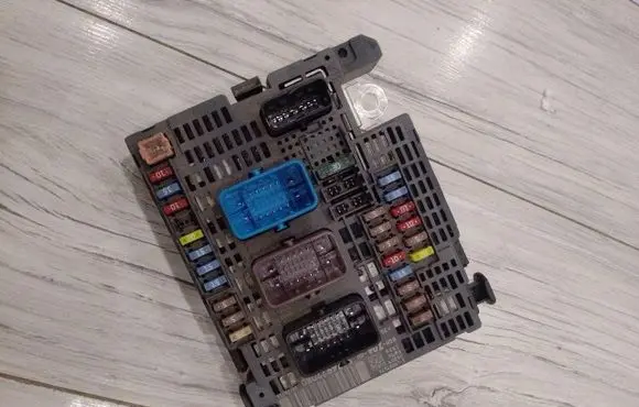 Peugeot 508 BSM Control unit