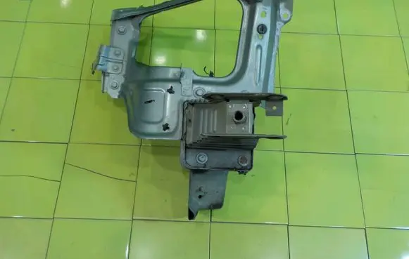 Opel Meriva B Front side member PRZOD 14AB22