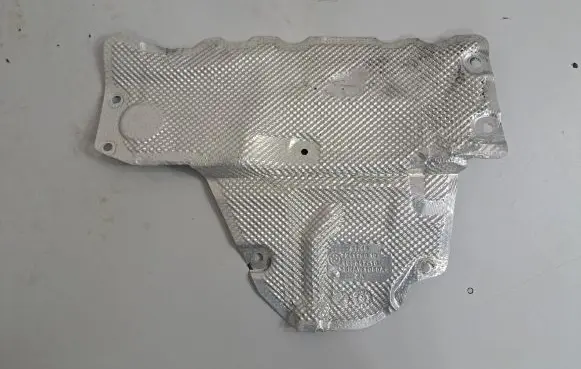 BMW 3 F30 F35 F31 Heat shield in engine bay 7241758