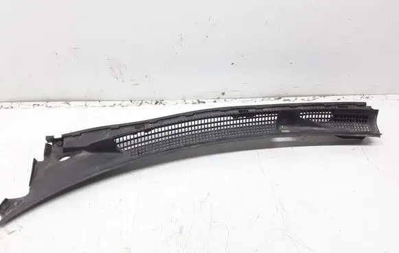 Subaru Forester SF Wiper trim 91160FC010