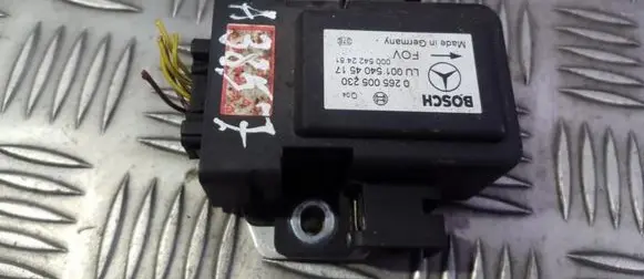 Mercedes-Benz E W210 ESP acceleration yaw rate sensor 0265005230 0015404517