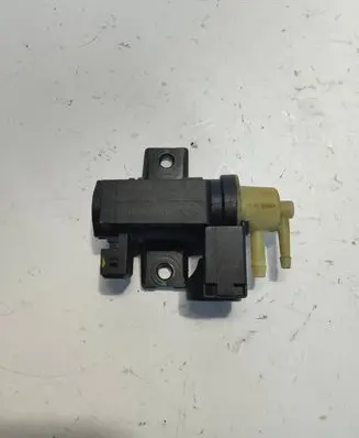 Nissan Qashqai Turbo solenoid valve 8200790180 70181405