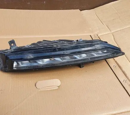 Skoda Superb B8 (3V) Front fog light 3V0941700B