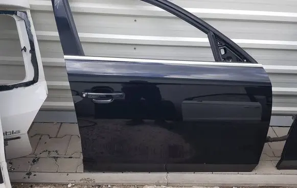 Audi A4 S4 B8 8K Front door 