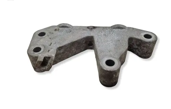 Opel Mokka Engine mounting bracket 95138117